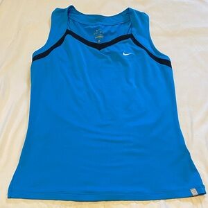 🎀 5/$20 🎀 Nike blue workout tank top size large